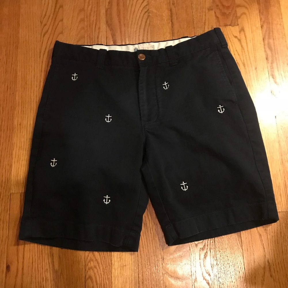 Men’s J. Crew Anchor Embroidered Shorts in Navy